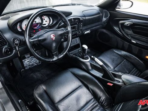 Used 2004 Porsche 911 Carrera 4S AWD/4WD image 2