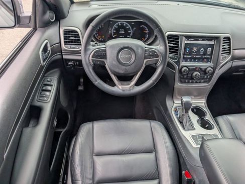 Used 2018 Jeep Grand Cherokee Limited image 13