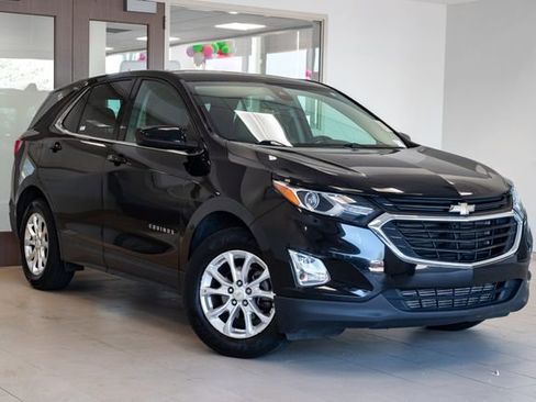 Used 2020 Chevrolet Equinox LT w/ Driver Convenience Package image 6