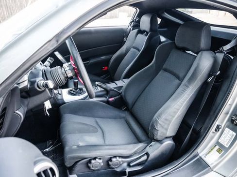 Used 2006 Nissan 350Z Coupe RWD image 5