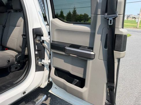 Used 2020 Ford F250 XLT w/ Snow Plow Prep Package AWD/4WD image 19