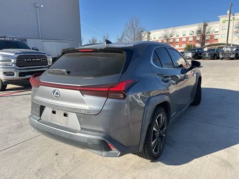 Used 2020 Lexus UX 250h w/ Premium Package image 4