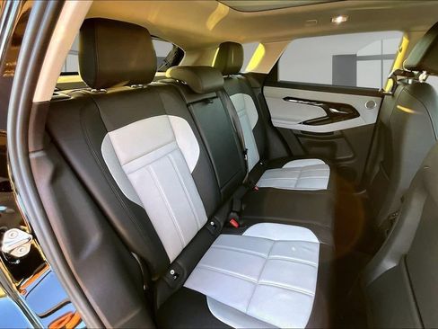 Certified 2024 Land Rover Range Rover Evoque Dynamic SE AWD/4WD image 23
