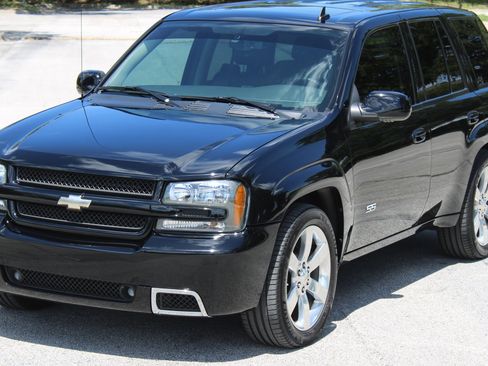Used 2006 Chevrolet TrailBlazer LT w/ SS Package RWD image 5