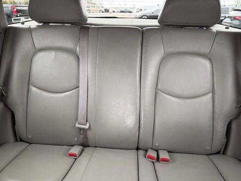 Used 2006 Chevrolet HHR LT w/ Preferred Equipment Group image 38