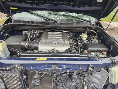 Used 2008 Toyota Sequoia SR5 AWD/4WD image 49