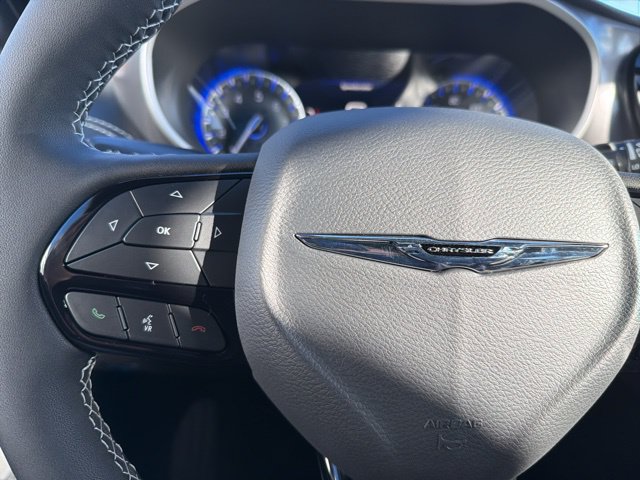 New 2026 Chrysler Pacifica Select w/ S Appearance Package FWD image 18