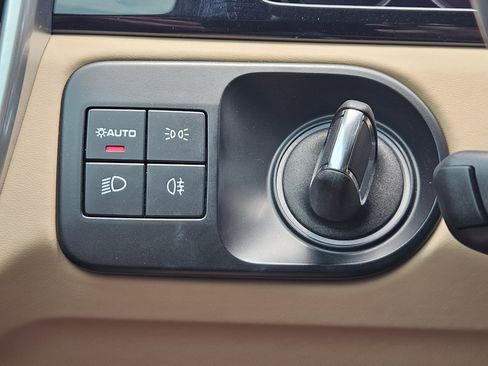 Certified 2023 Porsche Cayenne Turbo AWD/4WD image 21