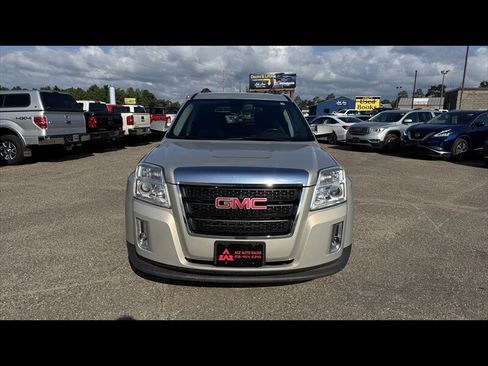 Used 2011 GMC Terrain SLE w/ Convenience Package AWD/4WD image 2