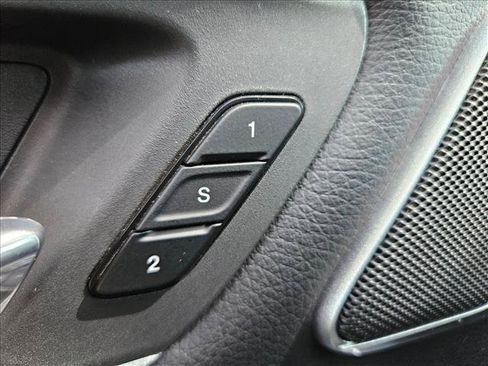Used 2019 RAM 1500 Laramie AWD/4WD image 7