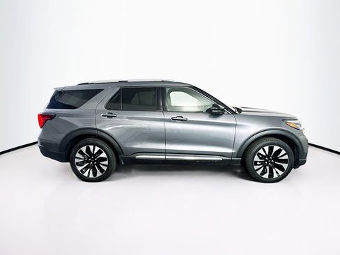 Used 2025 Ford Explorer Platinum w/ LUX Leather Package image 10