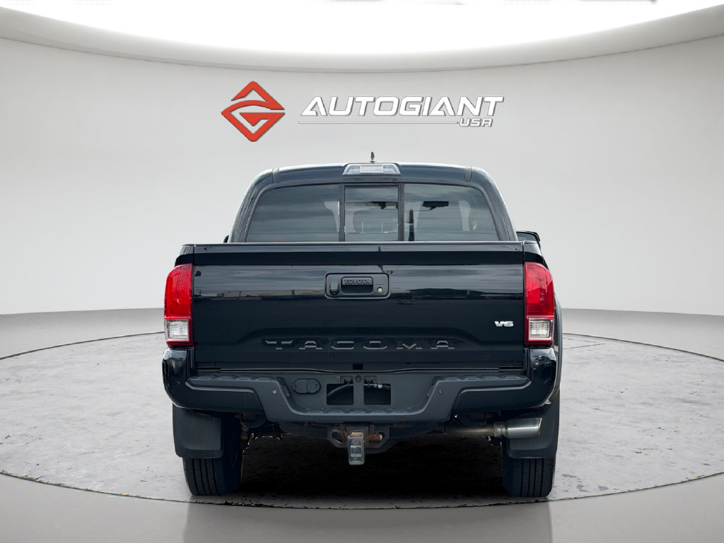 Used 2016 Toyota Tacoma TRD Off-Road AWD/4WD image 6