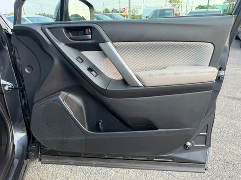 Used 2018 Subaru Forester 2.5i Premium AWD/4WD image 26