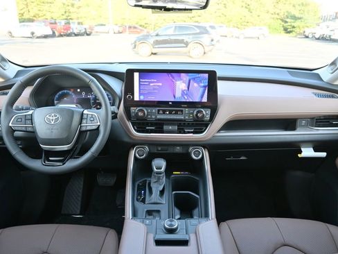 New 2026 Toyota Grand Highlander AWD image 22