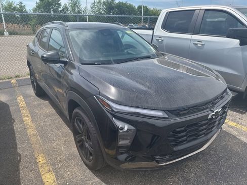 Used 2025 Chevrolet Trax ACTIV w/ Driver Confidence Package FWD image 9
