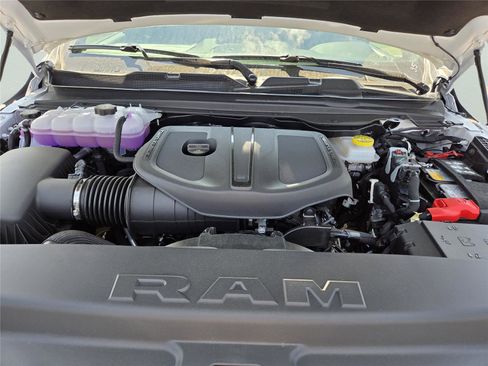 New 2026 RAM 1500 Big Horn AWD/4WD image 33