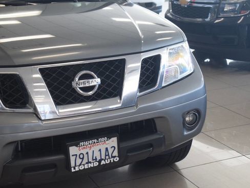Used 2016 Nissan Frontier SV w/ SV Value Truck Package RWD image 8