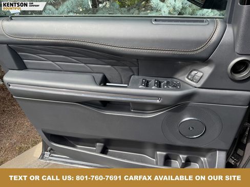Used 2024 Ford Expedition Platinum image 22