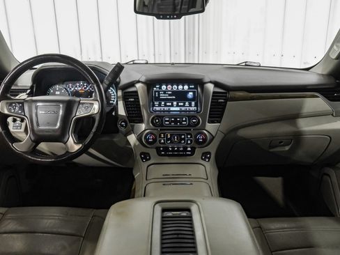 Used 2017 GMC Yukon XL Denali w/ Open Road Package AWD/4WD image 13