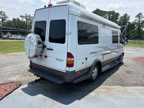 Used 2006 Dodge Sprinter 2500 w/ PWR Convenience Group RWD image 5