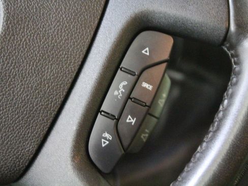 Used 2020 GMC Savana 2500 w/ Enhanced Convenience Package image 11