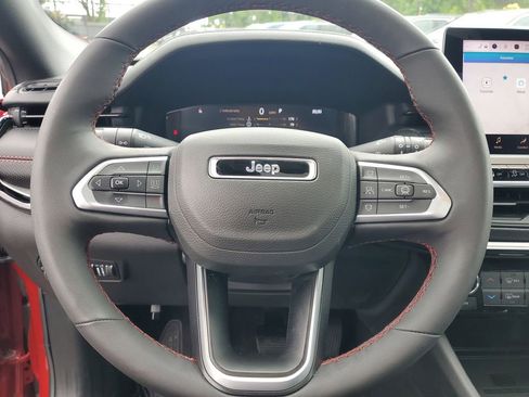 Certified 2025 Jeep Compass Trailhawk w/ Trailhawk Elite Group AWD/4WD image 26