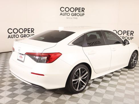 Used 2024 Honda Civic Touring image 21