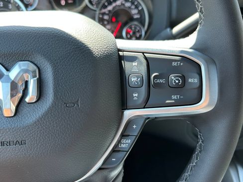 New 2026 RAM 2500 Big Horn AWD/4WD image 22