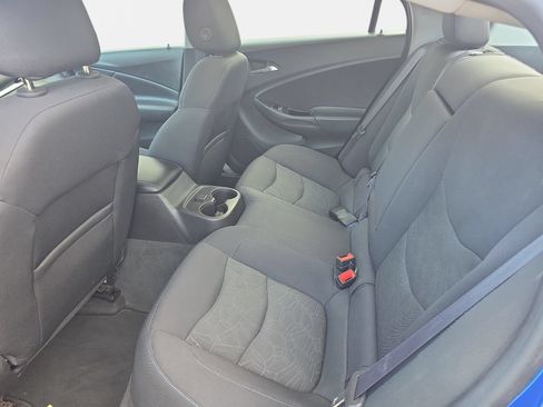 Used 2017 Chevrolet Volt LT w/ Comfort Package FWD image 13