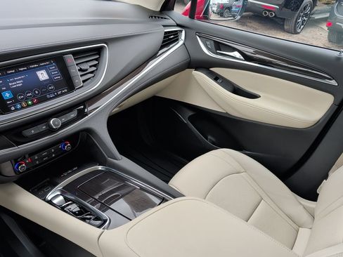 Certified 2024 Buick Enclave Essence w/ Technology Package image 18