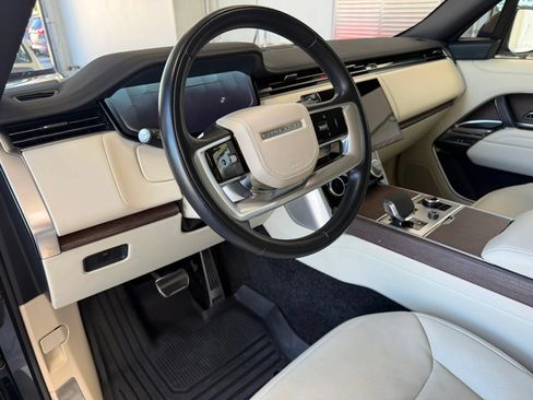 Used 2023 Land Rover Range Rover SE AWD/4WD image 14
