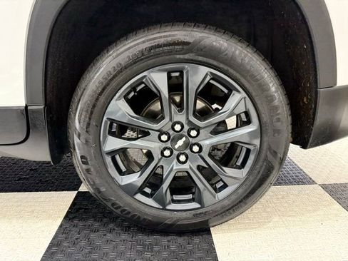 Used 2021 Chevrolet Traverse RS image 13