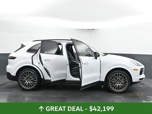 Used 2022 Porsche Cayenne image 60