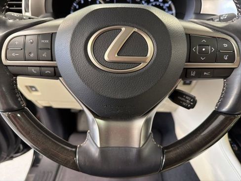 Used 2023 Lexus GX 460 Premium w/ Premium Plus Package image 16