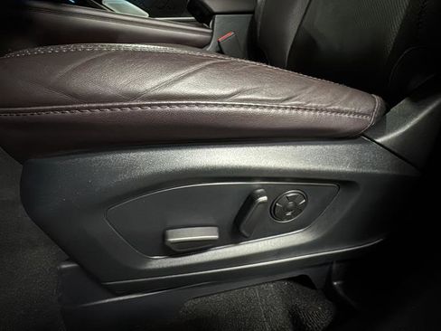 Used 2025 Ford Explorer Platinum w/ LUX Leather Package image 27