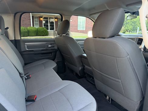Used 2021 RAM 1500 Classic SLT RWD image 23