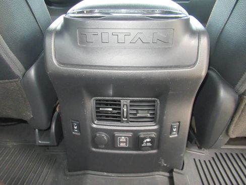 Used 2022 Nissan Titan PRO-4X w/ Pro-4x Convenience Package AWD/4WD image 36