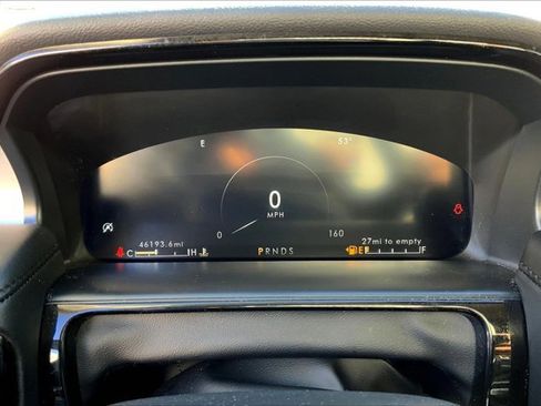 Used 2022 Lincoln Nautilus AWD w/ Premium Package image 18