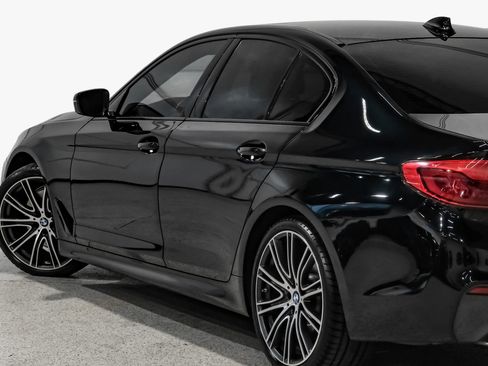 Used 2019 BMW 540i w/ M Sport Package image 11