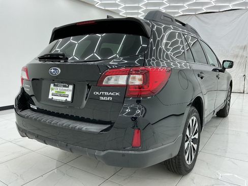 Used 2017 Subaru Outback 3.6R Limited AWD/4WD image 9