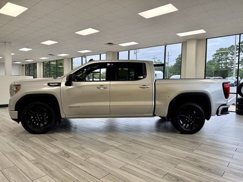 Used 2020 GMC Sierra 1500 Elevation w/ Elevation Value Package image 4