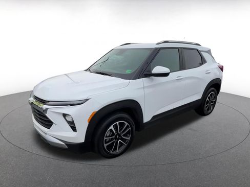 Used 2025 Chevrolet TrailBlazer LT image 8