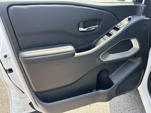 New 2026 Nissan Frontier SV w/ All-Weather Content Package RWD image 17