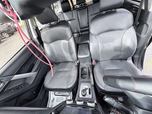 Used 2016 Subaru Forester 2.5i Limited AWD/4WD image 12