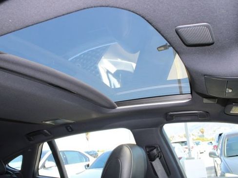 Certified 2022 Lexus LS 500 w/ Accessory Package (Z2) RWD image 6