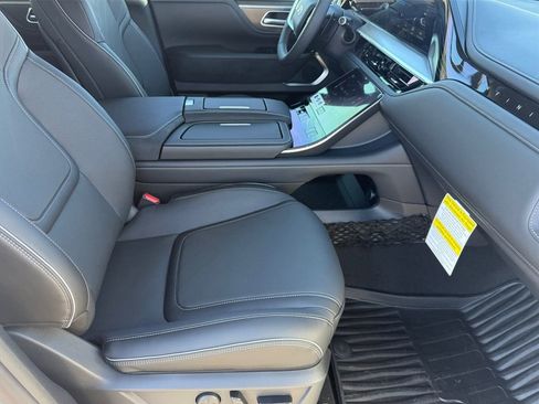 New 2026 INFINITI QX80 Luxe image 32