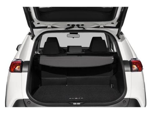 Used 2021 Toyota RAV4 XLE w/ Convenience Package FWD image 11