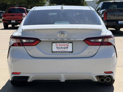 Used 2024 Toyota Camry SE w/ Convenience Package FWD image 5