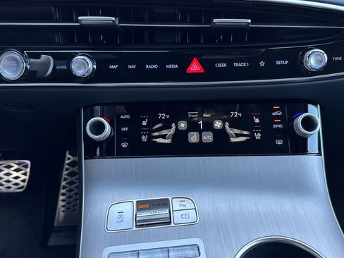 New 2026 Genesis GV70 3.5T Sport Advanced image 9