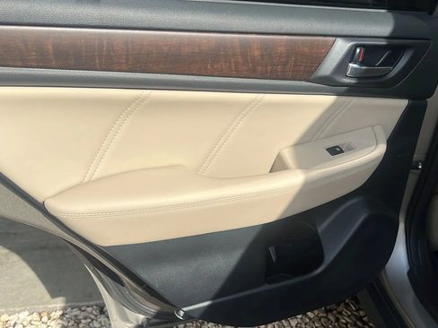 Used 2018 Subaru Outback 2.5i Limited AWD/4WD image 26